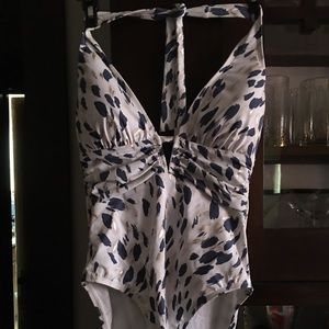 La Blanca size 6 bathing suit